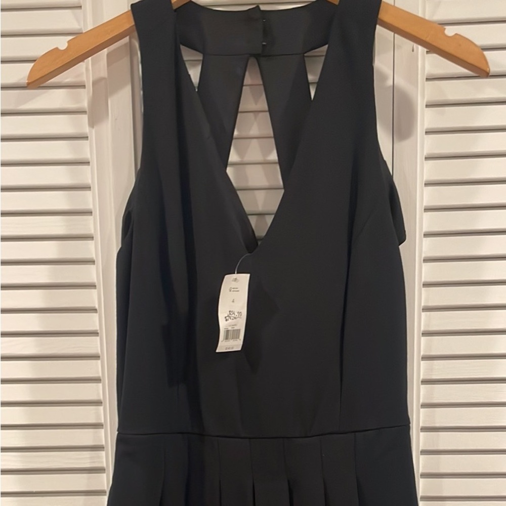 NWT: sz 4 banana republic black cocktail dress